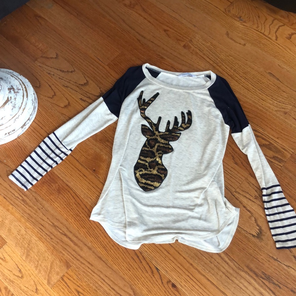 Cheetah Reindeer Long-Sleeve Tee Size Small